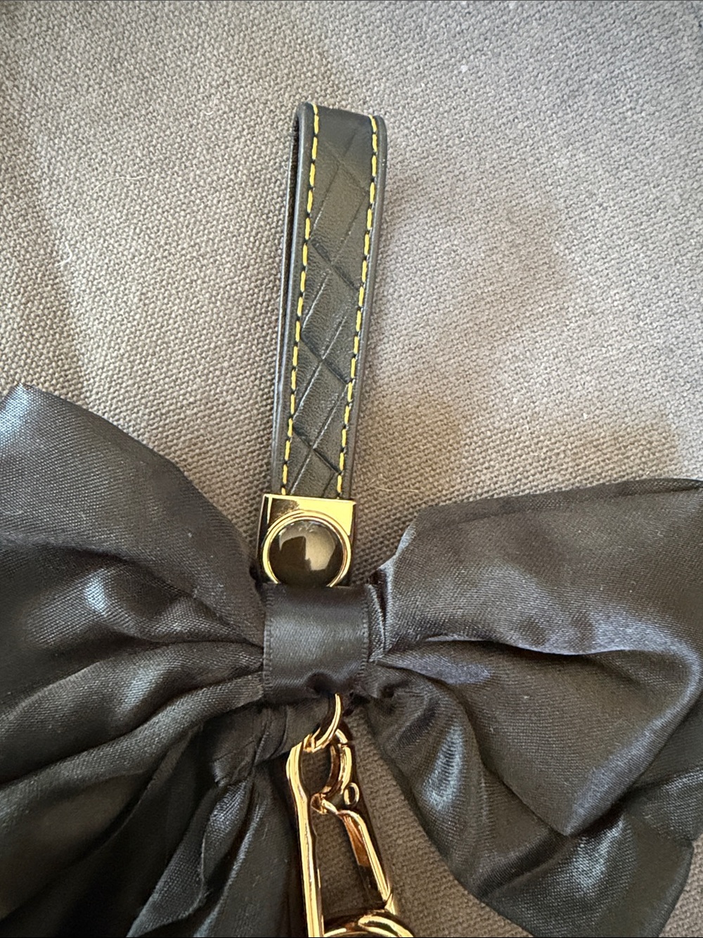 Black Bow Keychain Charm with Gold Accents - Picture 7 of 8